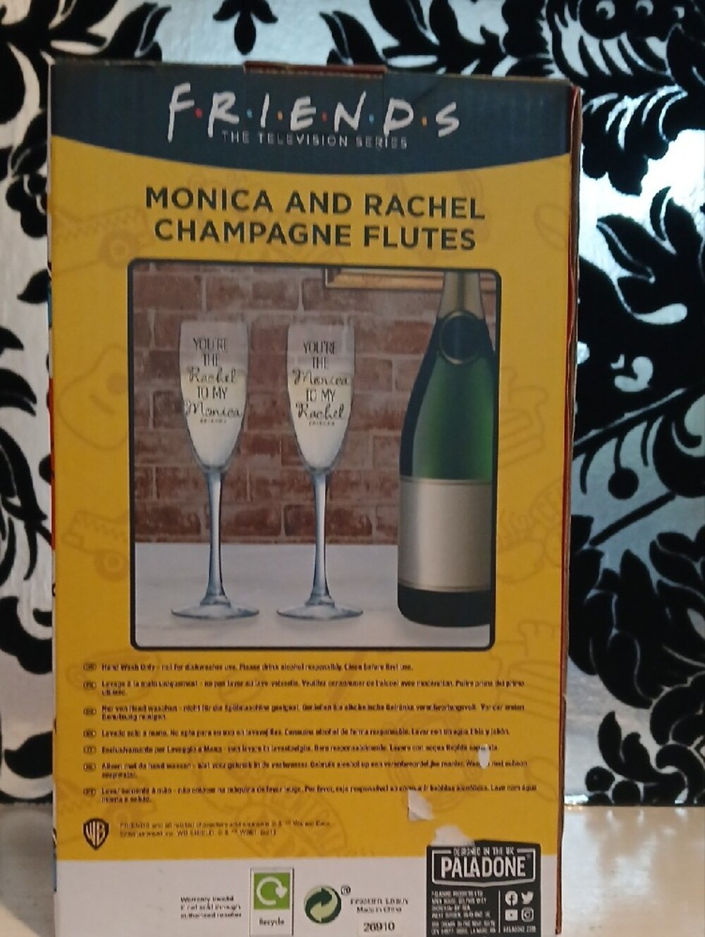 FRIENDS Pink Monica & Rachel Champagne Flutes Set - Picture 2 of 4